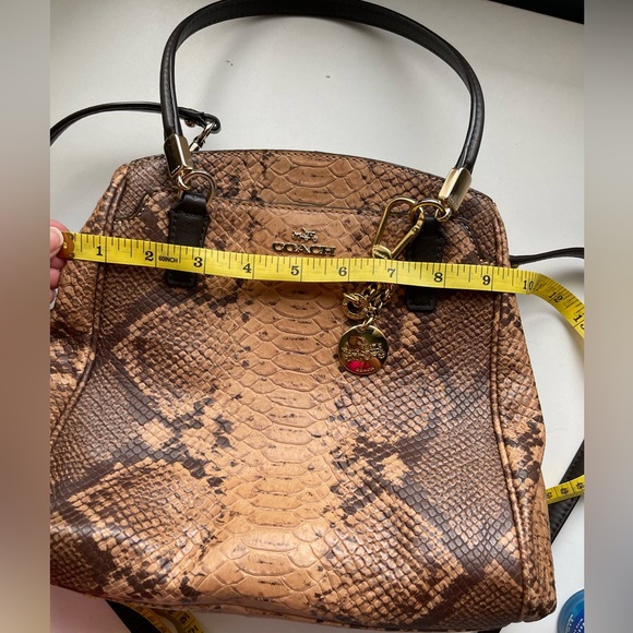 Coach Minetta Python Embossed Leather
Satchel / crossbody - Picture 11 of 15